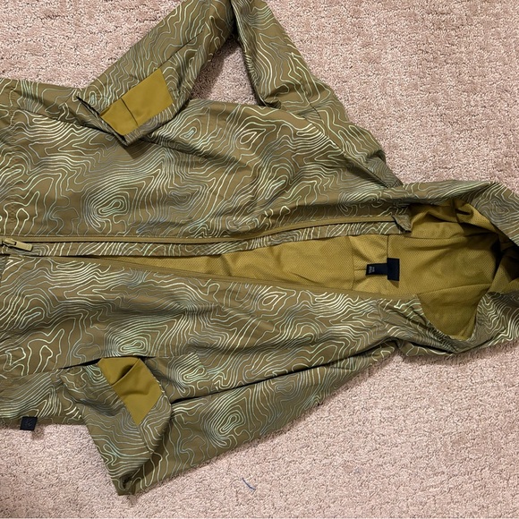 All in Motion Rain Jacket - Picture 1 of 5